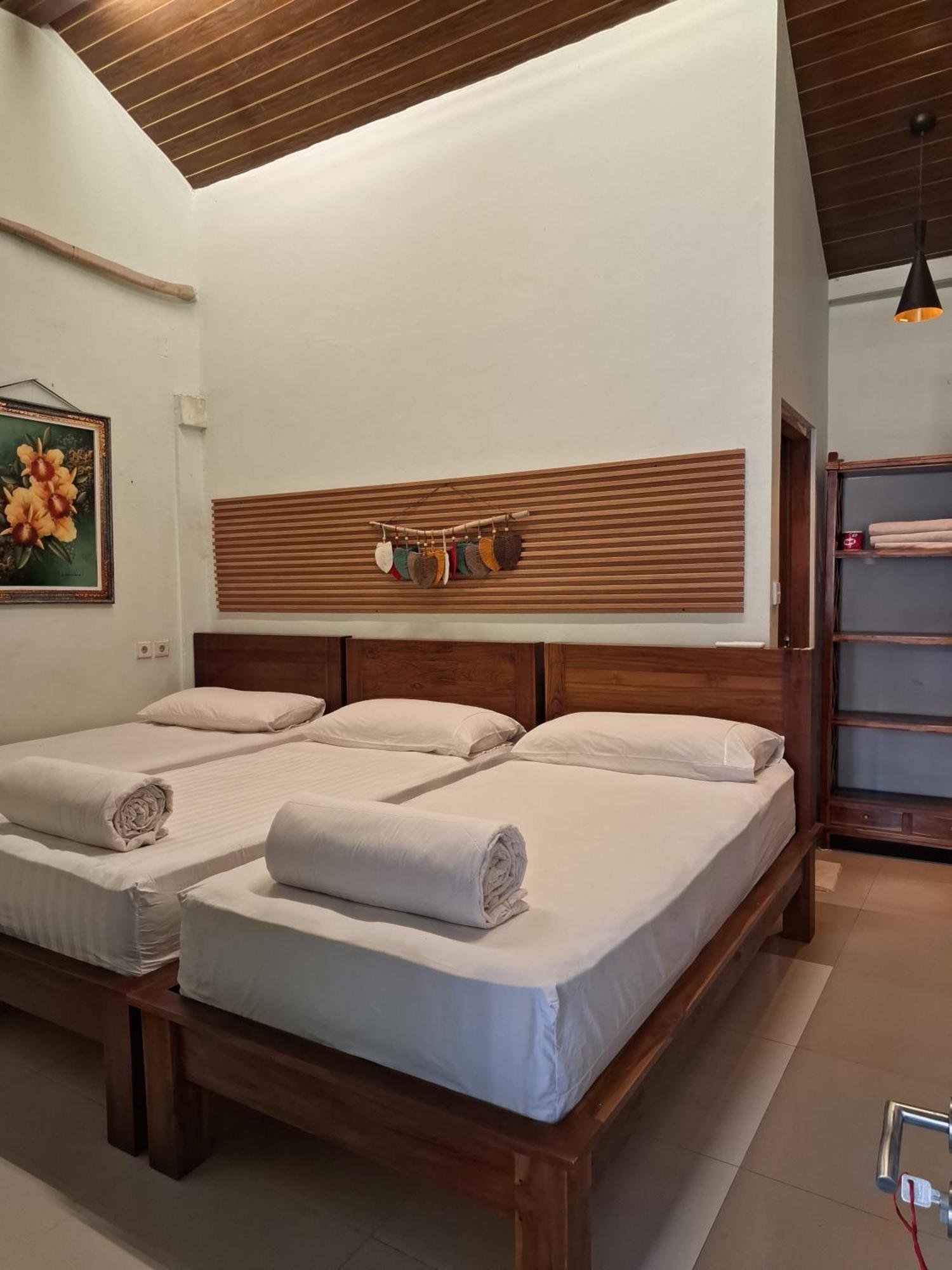 Griya Nusa Batununggul Bagian luar foto