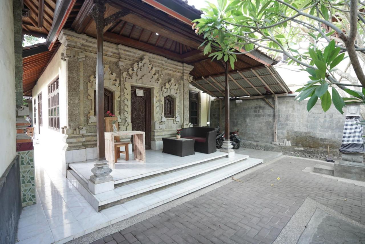 Griya Nusa Batununggul Bagian luar foto